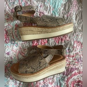 - Lucky Brand size 13 wedges